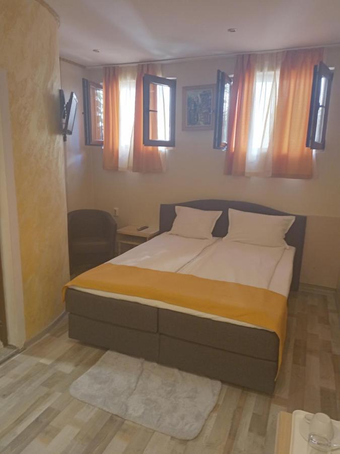 Hotel Dali Plovdiv Ngoại thất bức ảnh